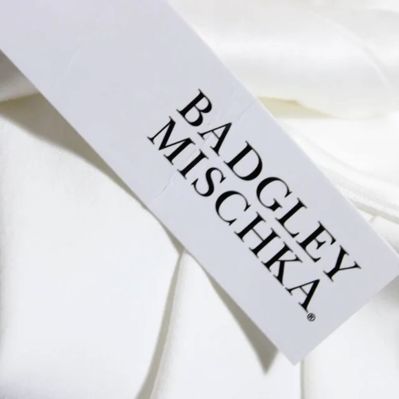 BADGLEY MISCHKA Asymmetric One Shoulder Formal Bridal Gown White Size 6 NWT - Picture 13 of 13